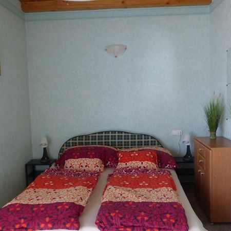 Orwa Apartmanok - Fenyofa Koez Zalakaros Exteriör bild