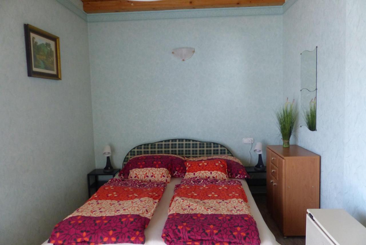 Orwa Apartmanok - Fenyofa Koez Zalakaros Exteriör bild