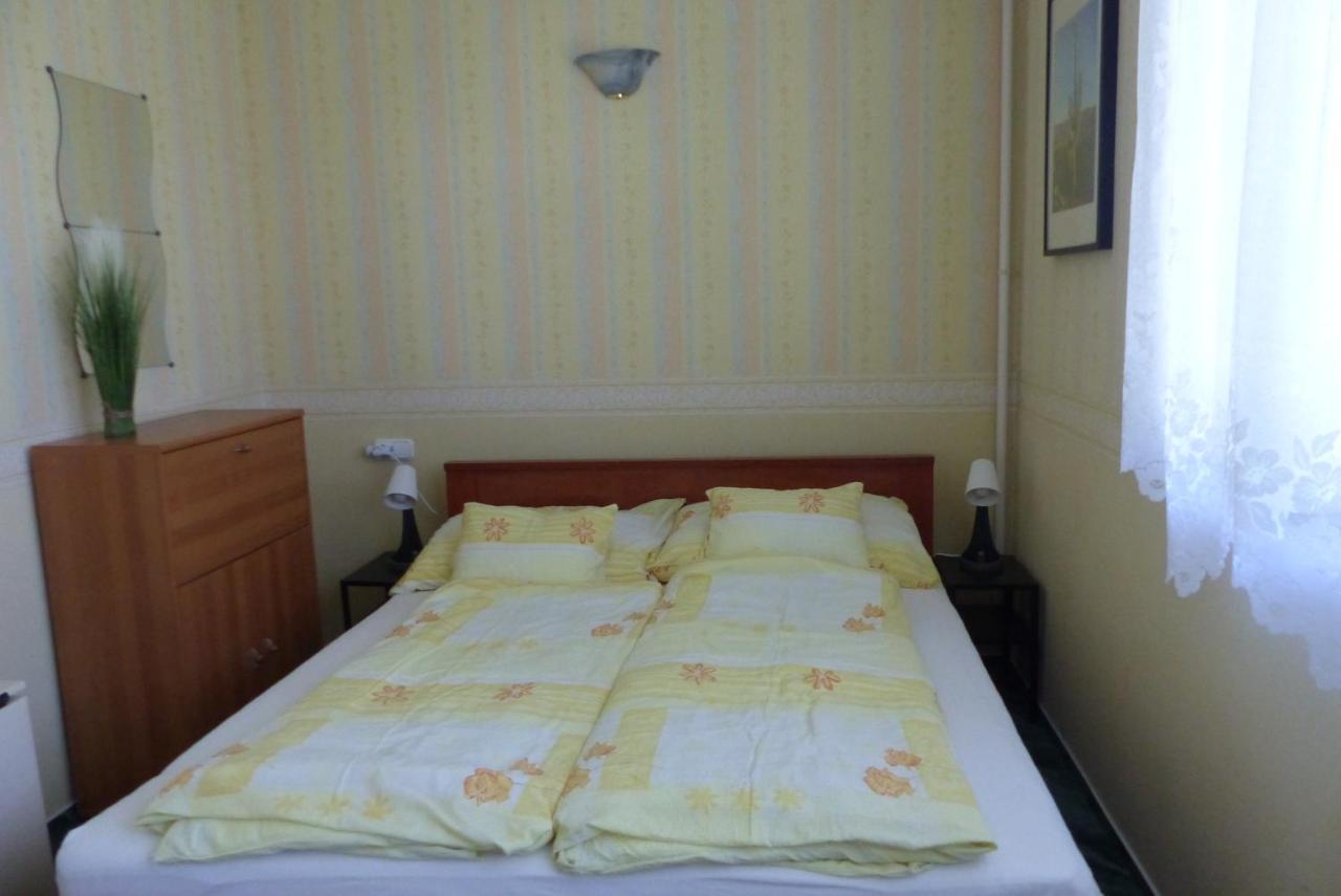 Orwa Apartmanok - Fenyofa Koez Zalakaros Exteriör bild